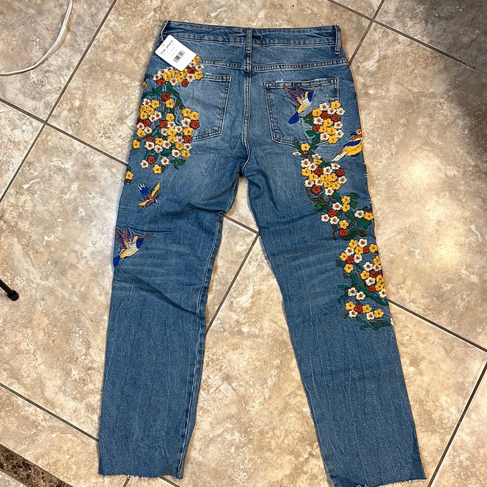 Free People Embroidered Jeans Size 27 NWT